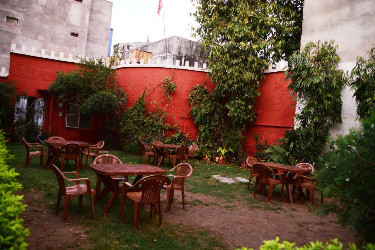Hotel Sugandh Retreat Jaipur Ngoại thất bức ảnh