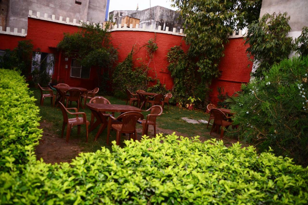 Hotel Sugandh Retreat Jaipur Ngoại thất bức ảnh