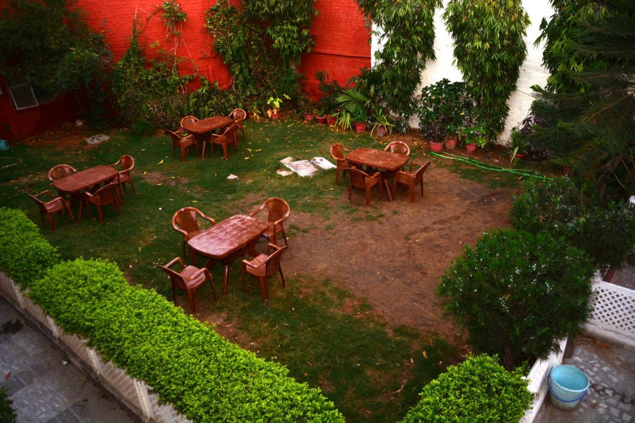 Hotel Sugandh Retreat Jaipur Ngoại thất bức ảnh