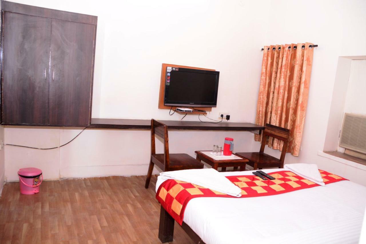 Hotel Sugandh Retreat Jaipur Ngoại thất bức ảnh